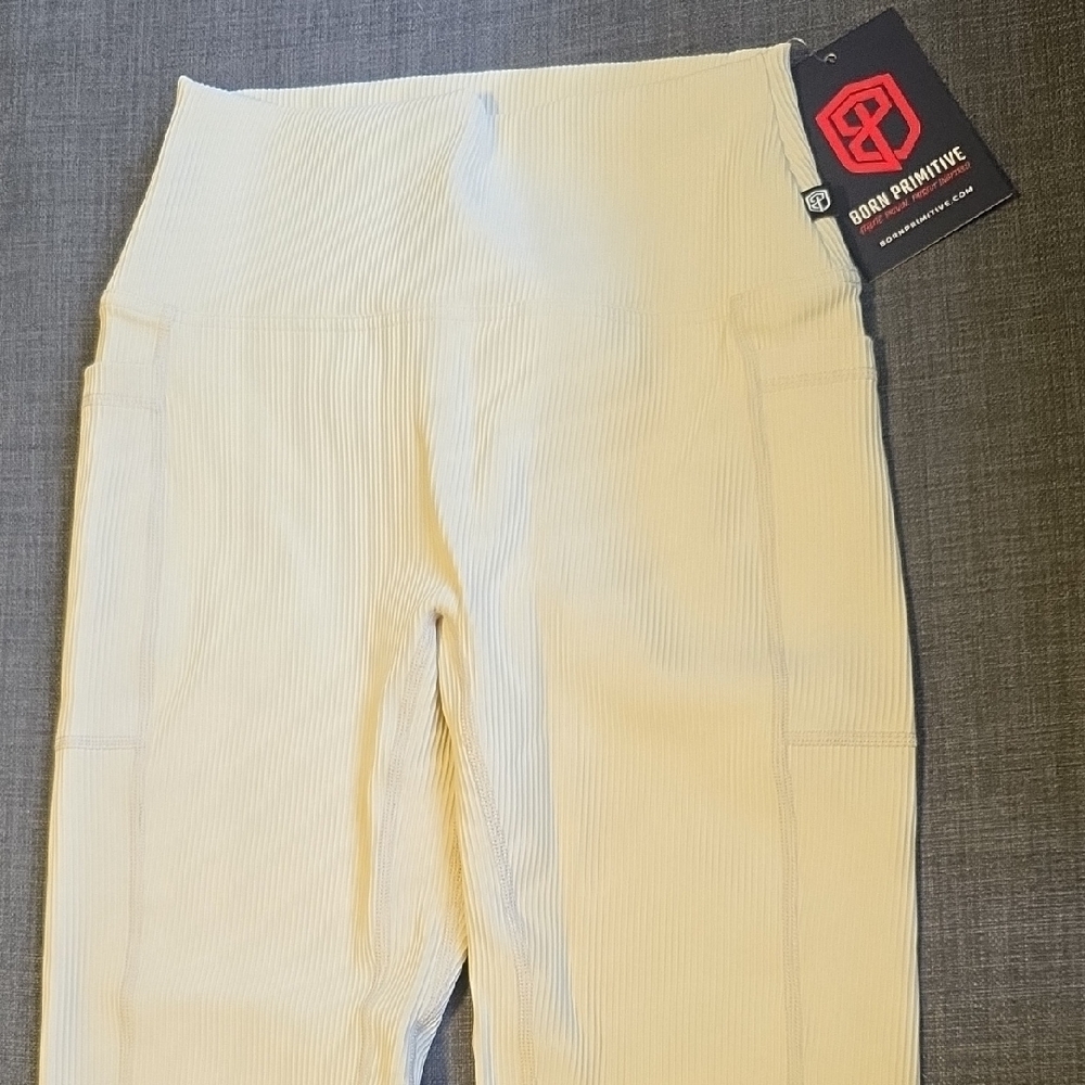 Born Primitive Womens Capri Leggings Brand New Size L